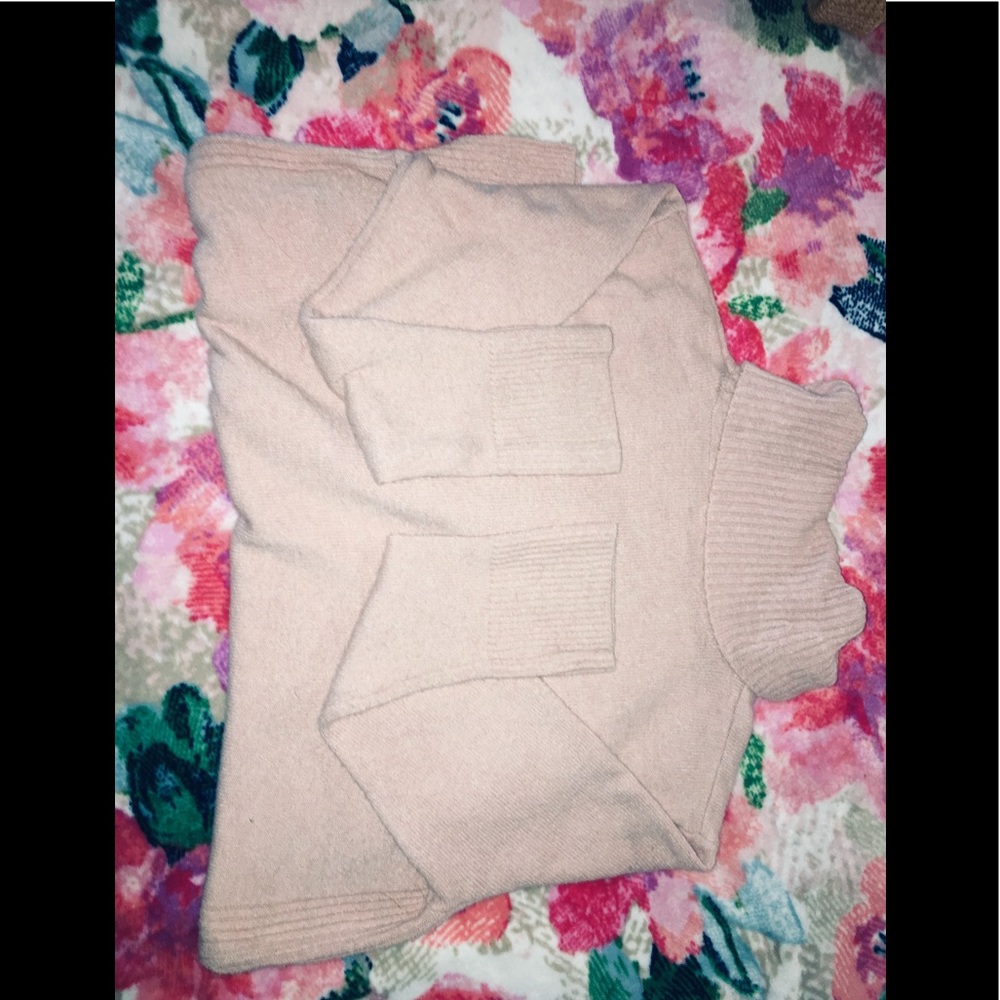 Oversized turtleneck sweater!!